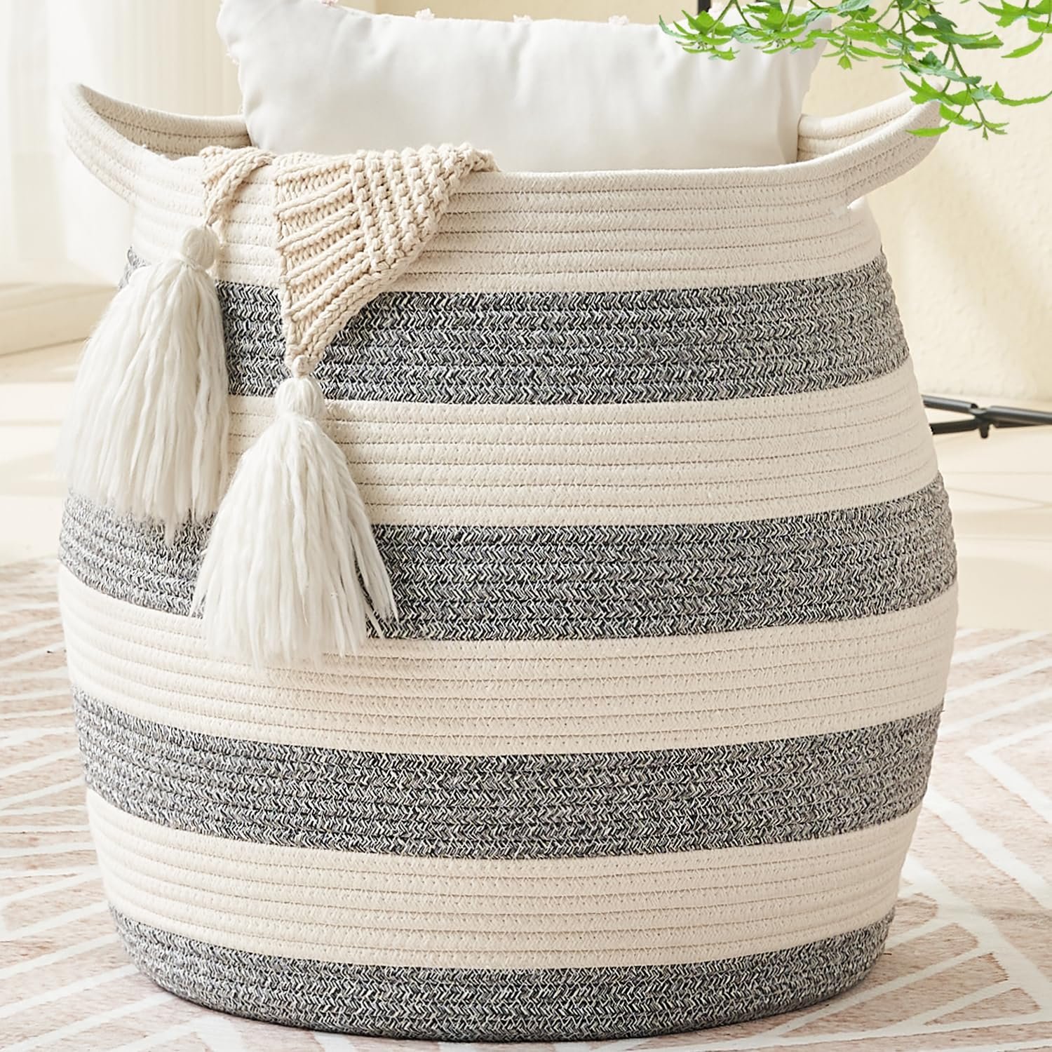 81szdQnhKNL._AC_SL1500_.jpg Large 17" Cotton Rope Laundry and Storage Basket - Image 1